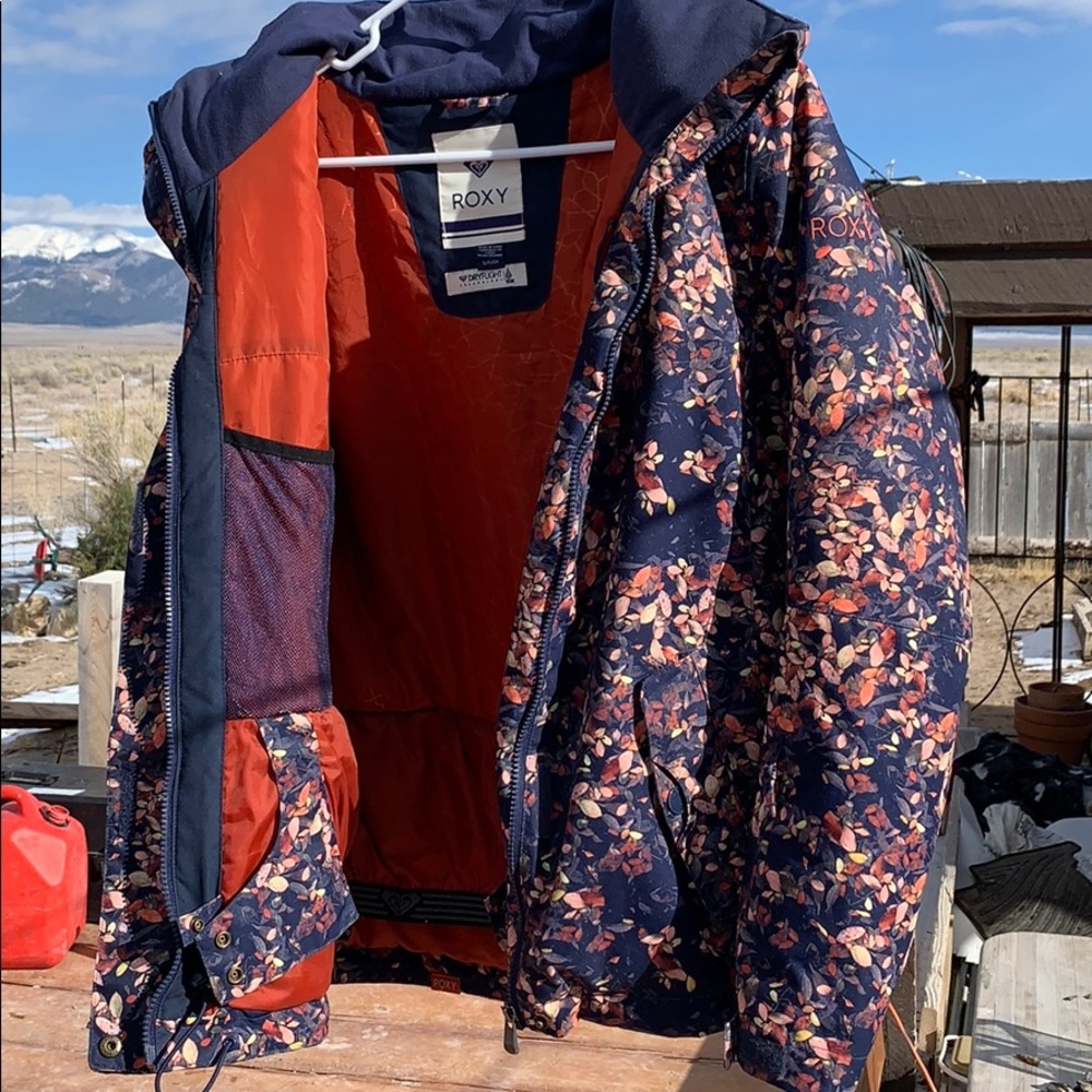 Roxy Navy Floral Ski Jacket with Multicolor Print - Picture 6 of 7
